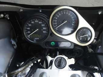 1998 Yamaha FZ Pictures