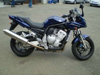 2005 Yamaha FZ Photos