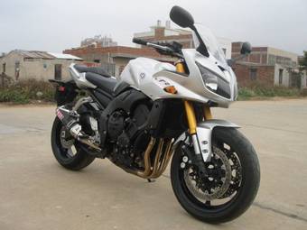 2005 Yamaha FZ Photos