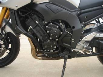 2005 Yamaha FZ Images