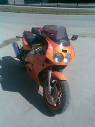 1991 Yamaha FZR Pictures