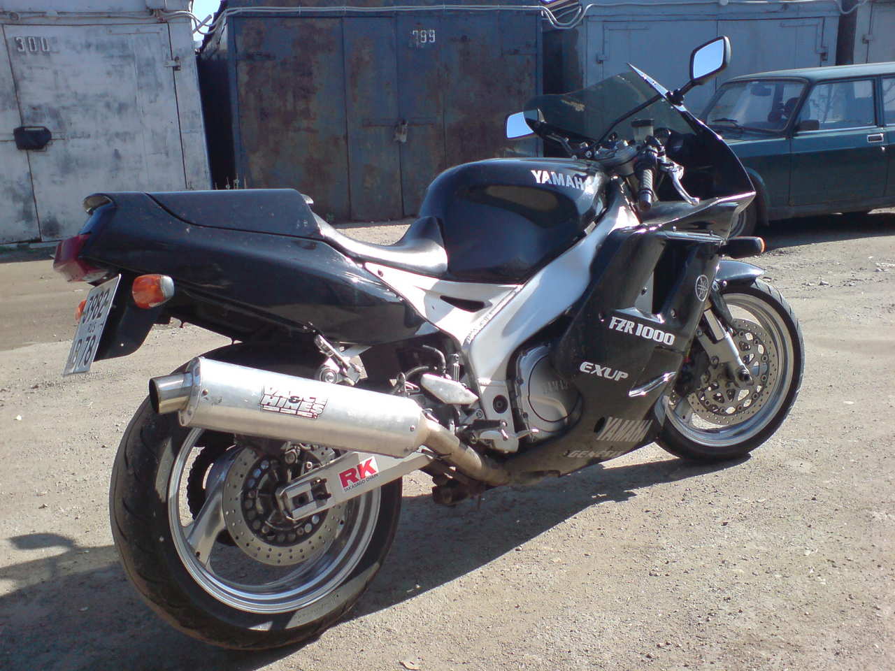 1995 Yamaha FZR