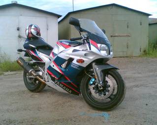 1998 Yamaha FZR