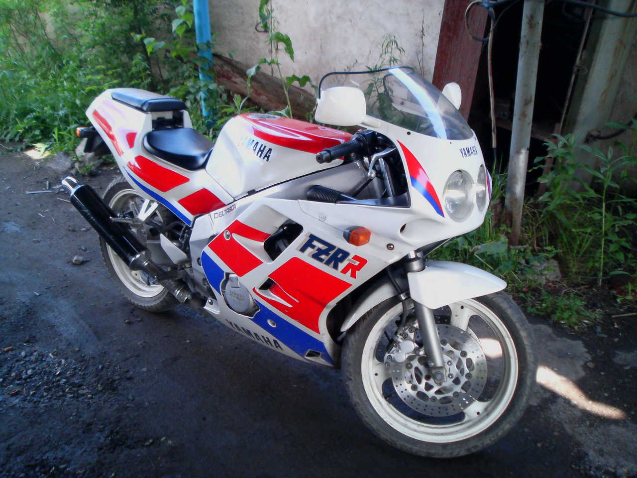 1991 Yamaha FZR250R