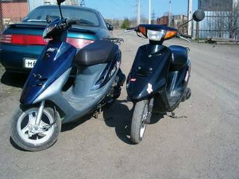 2000 Yamaha JOG Photos
