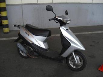 2001 Yamaha JOG Photos