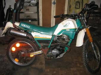 1995 Yamaha SEROW 225W Pics