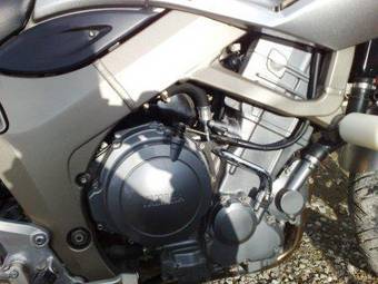 2002 Yamaha TDM Pictures