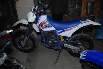 1995 Yamaha TT-R Pictures