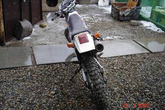 1996 Yamaha TT-R Photos