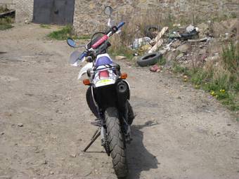 1996 Yamaha TT-R Pictures