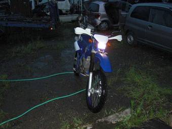 1997 Yamaha TT-R Pictures