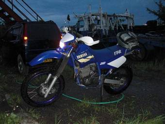 1997 Yamaha TT-R Photos