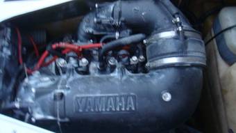 1999 Yamaha TZR Photos