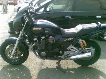 1997 Yamaha XJR1200 Pictures