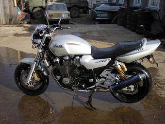 1997 Yamaha XJR1200 Pictures