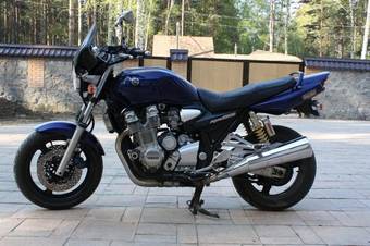 2005 Yamaha XJR1300 Pictures