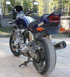 2005 Yamaha XJR1300 Pics