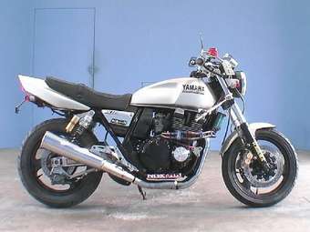 1995 Yamaha XJR400 Photos