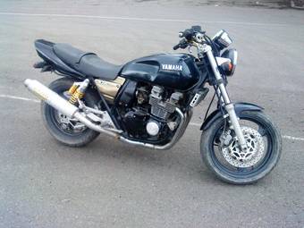 1995 Yamaha XJR400