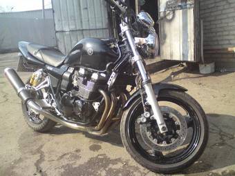 2005 Yamaha XJR400R II Pictures