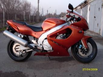1997 Yamaha YZF Pictures