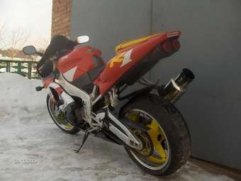 1998 Yamaha YZF Pictures