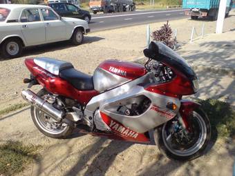 1998 Yamaha YZF Pictures