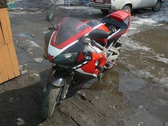 1998 Yamaha YZF Photos