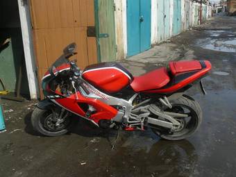 1998 Yamaha YZF Pictures