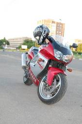 1998 Yamaha YZF Pictures