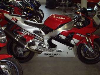 1999 Yamaha YZF Pictures