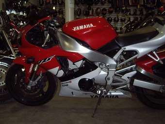 1999 Yamaha YZF Pictures