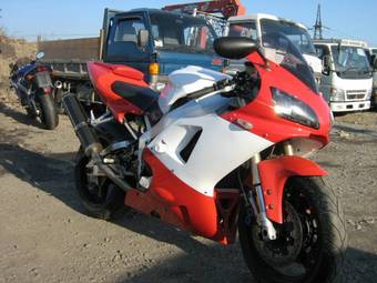 1999 Yamaha YZF Pictures