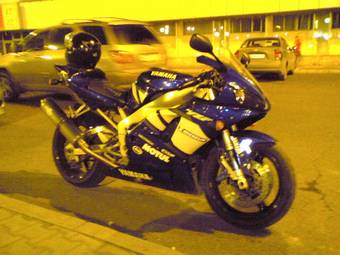 2000 Yamaha YZF Photos
