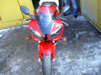 2001 Yamaha YZF Pictures