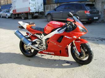 2001 Yamaha YZF Pics