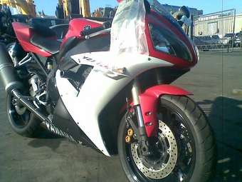 2002 Yamaha YZF Pictures