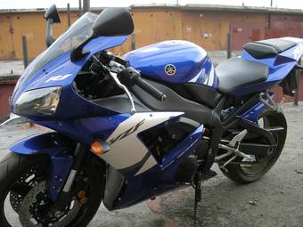 2002 Yamaha YZF Pictures