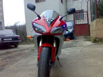 2003 Yamaha YZF Pictures