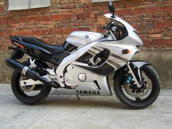 2003 Yamaha YZF Pictures