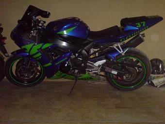 2003 Yamaha YZF Pictures