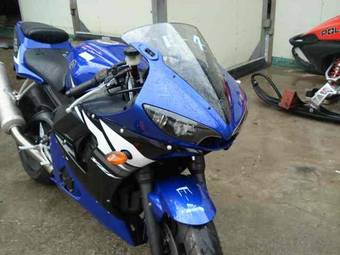 2004 Yamaha YZF Pictures