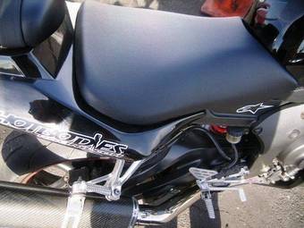 2005 Yamaha YZF Photos