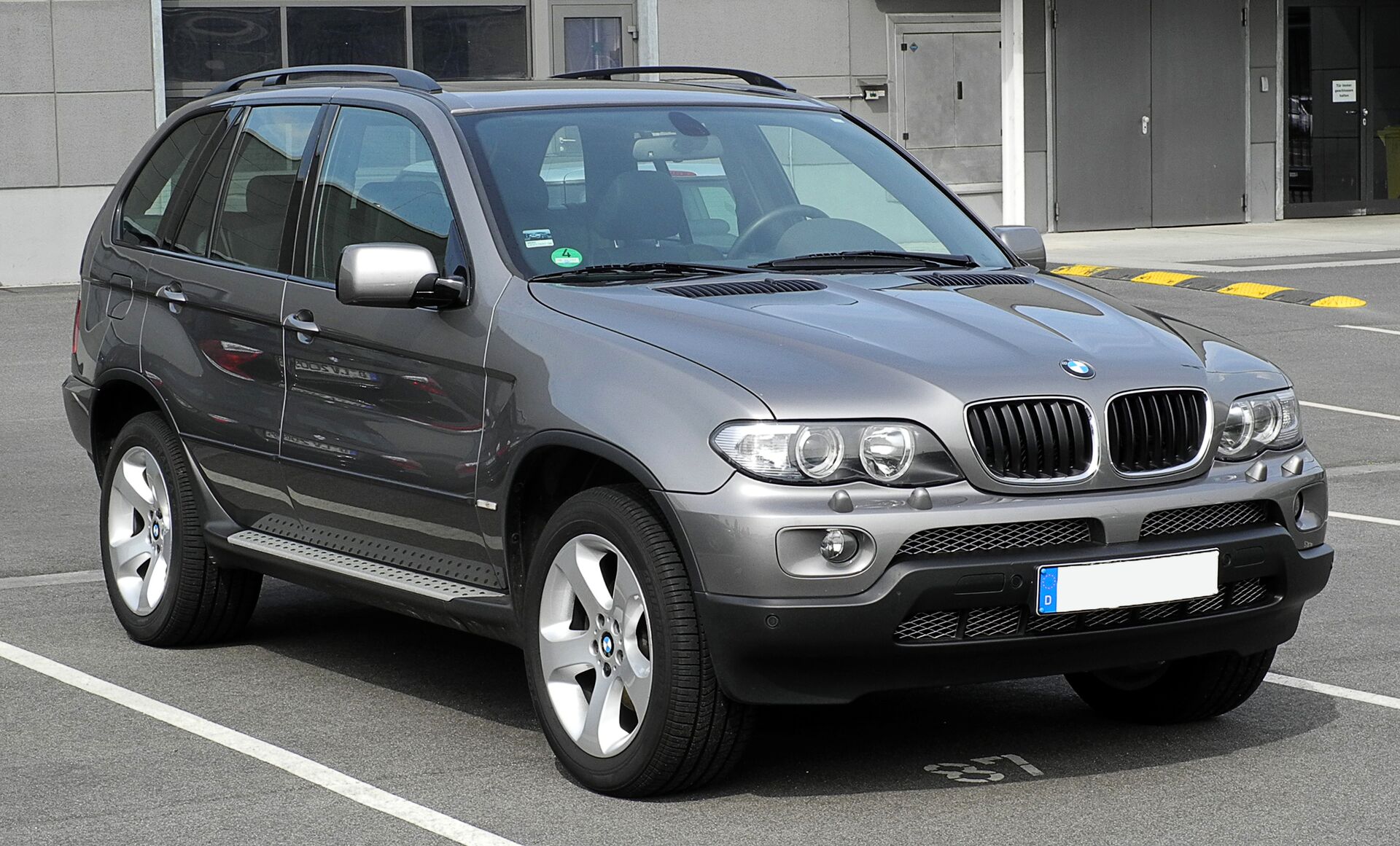 BMW X5 (E53, facelift 2003) 2003 - 2006 Specs and Technical Data, Fuel