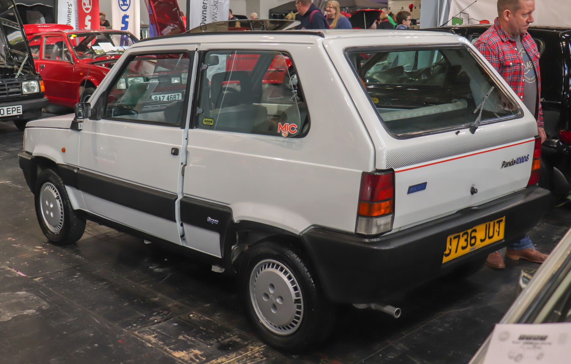Tappetini Auto Specifici Per Fiat Panda 141 (1986-2003) - 4 Pezzi In Moquette Con Bordino Blu E Fondo Antiscivolo - Alta Resistenza