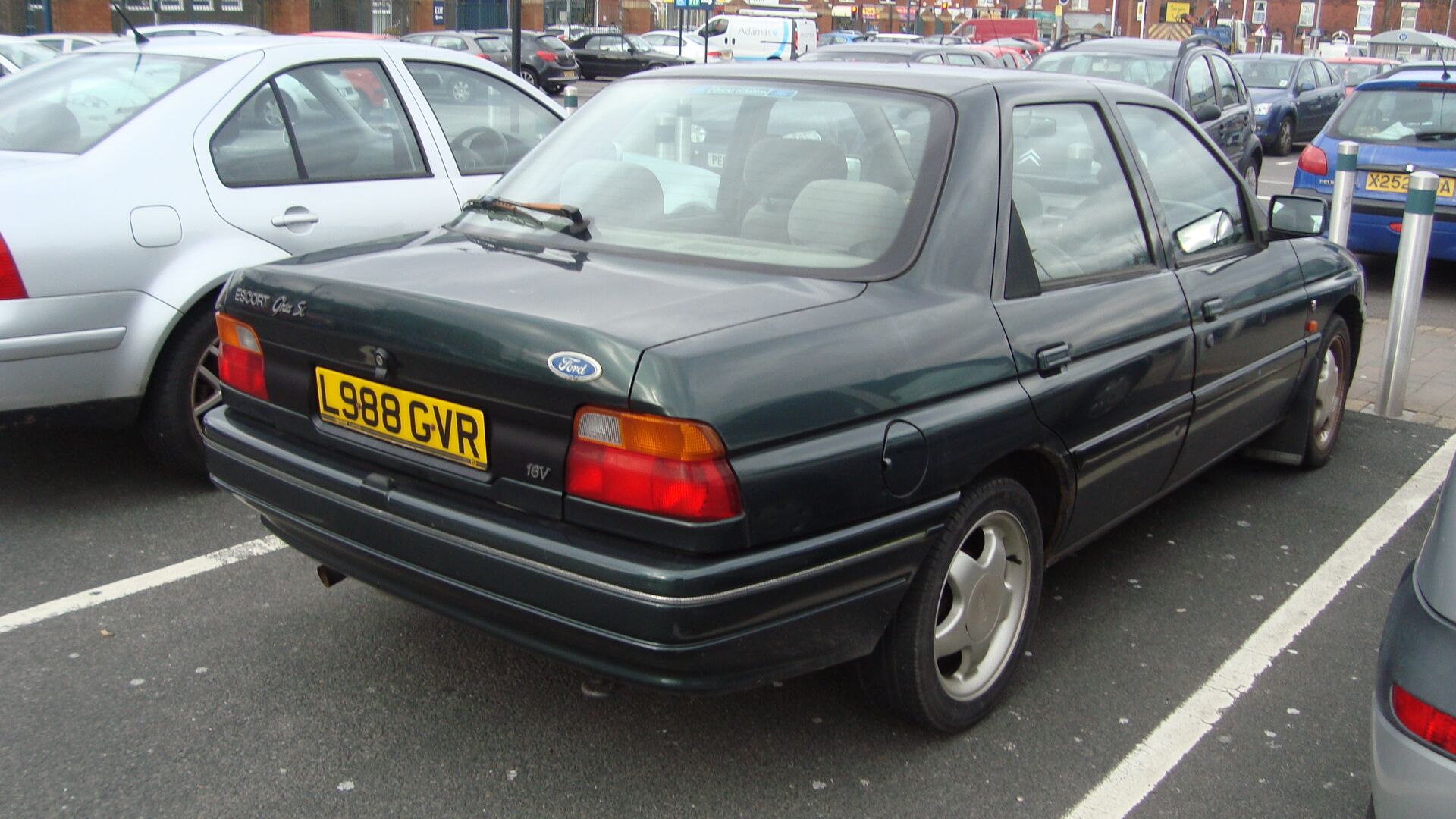 Ford Escort VI (GAL) 1.6 i 16V (88 Hp) 1994 1995 Specs