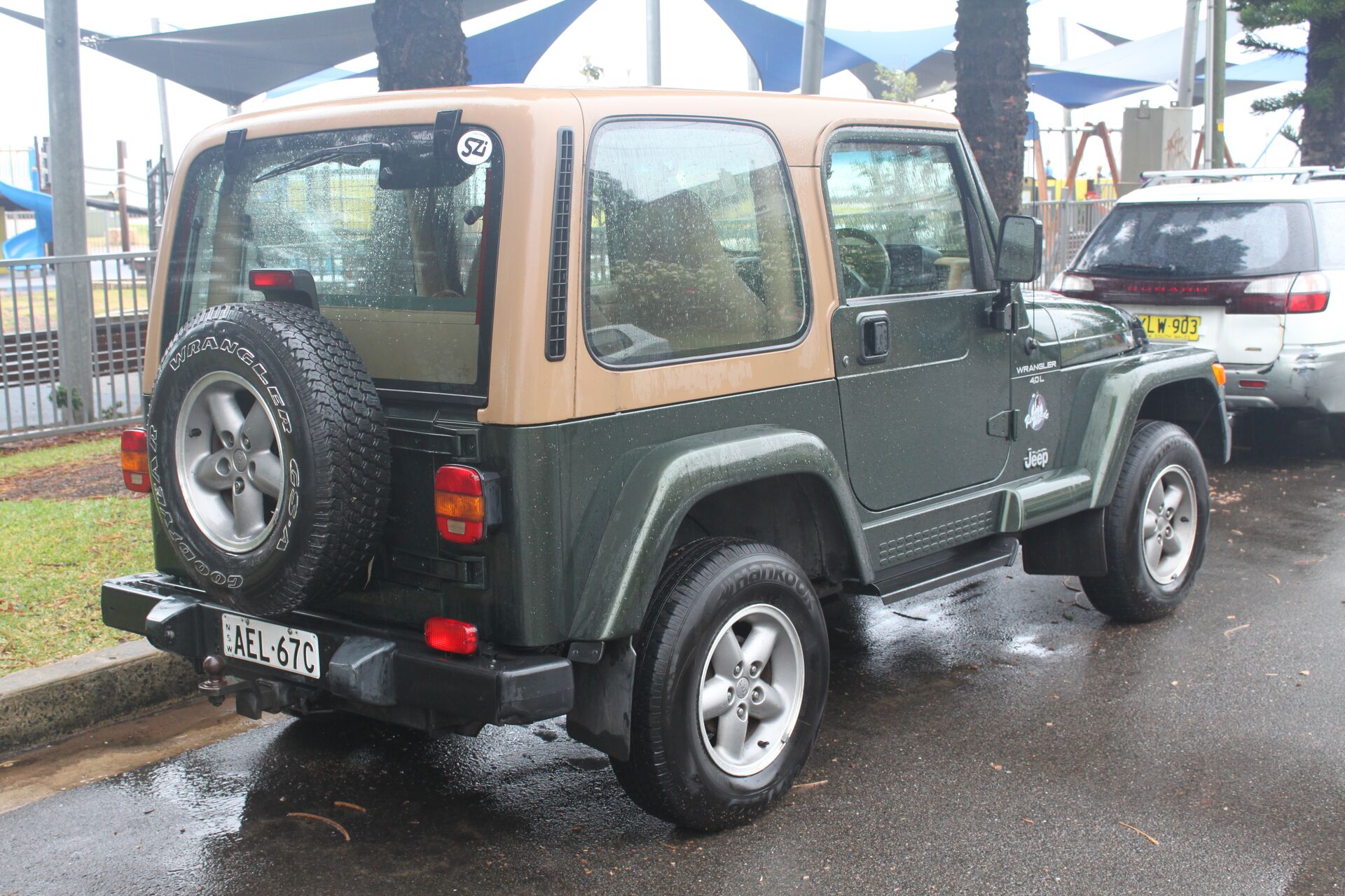 Jeep Wrangler II (TJ)  i (183 Hp) 2000 - 2006 Specs and Technical Data,  Fuel Consumption, Dimensions