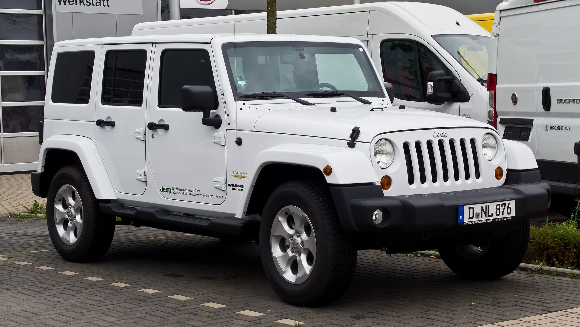 Jeep Wrangler III Unlimited (JK)  V6 12V Sahara (202 Hp) 4x4 2006 -  2007 Specs and Technical Data, Fuel Consumption, Dimensions