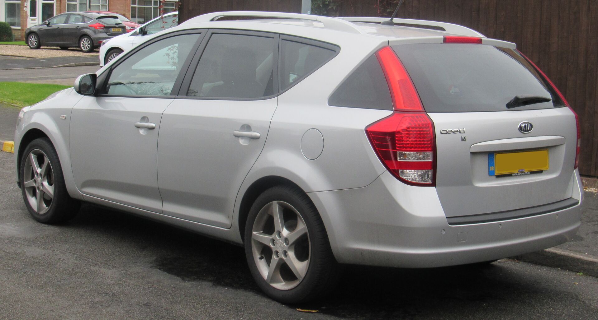 Kia Cee'd SW I (facelift 2009) 1.4 16V (90 Hp) 2009 2012